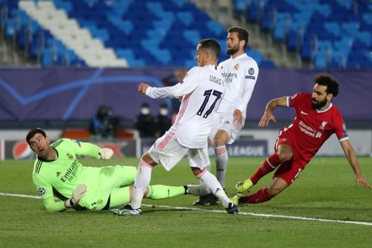 صلاح ليفربول ريال مدريد كورتوا